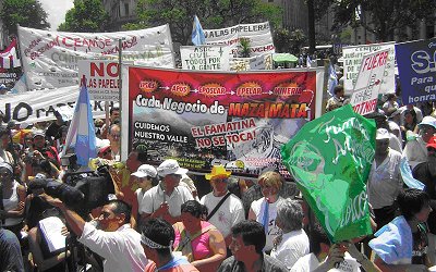 El Famatina no se toca